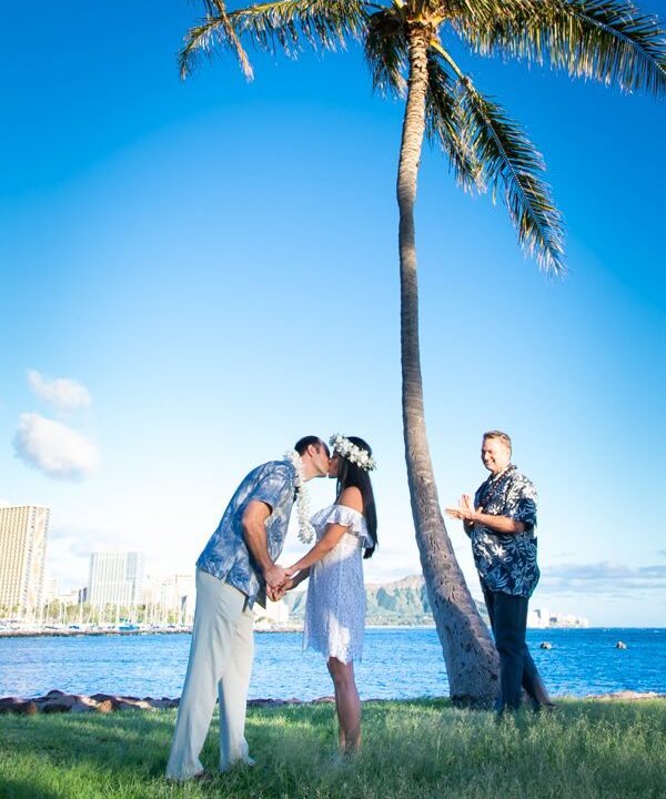 Oahu's Top 5 Beach Wedding Venues Oahu top 5 beach wedding venue: Magic Island